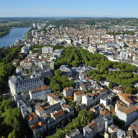 Atypique Centre Apartment Vichy